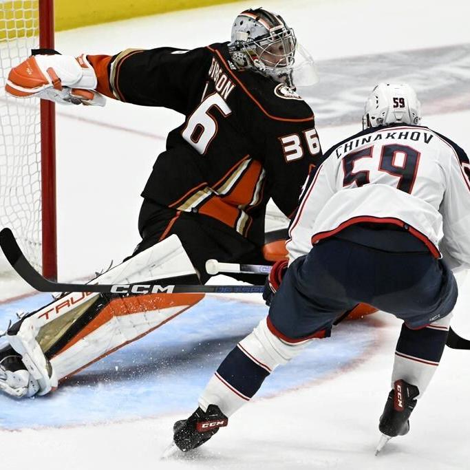 Auston Matthews becomes fastest US-born player to reach 50 goals